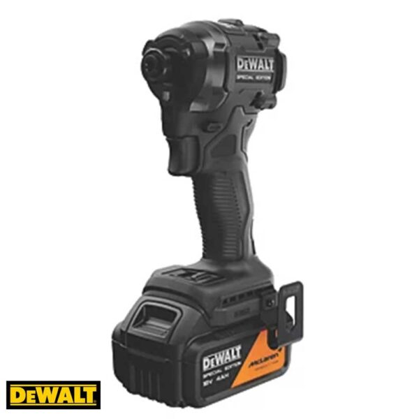 DeWALT DCK2222MP2T McLaren F1 Special Edition Сет Алати